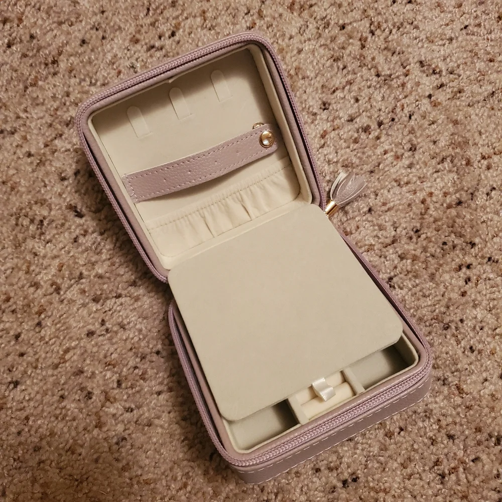 Travel size jewelry box - Picture 5 of 8